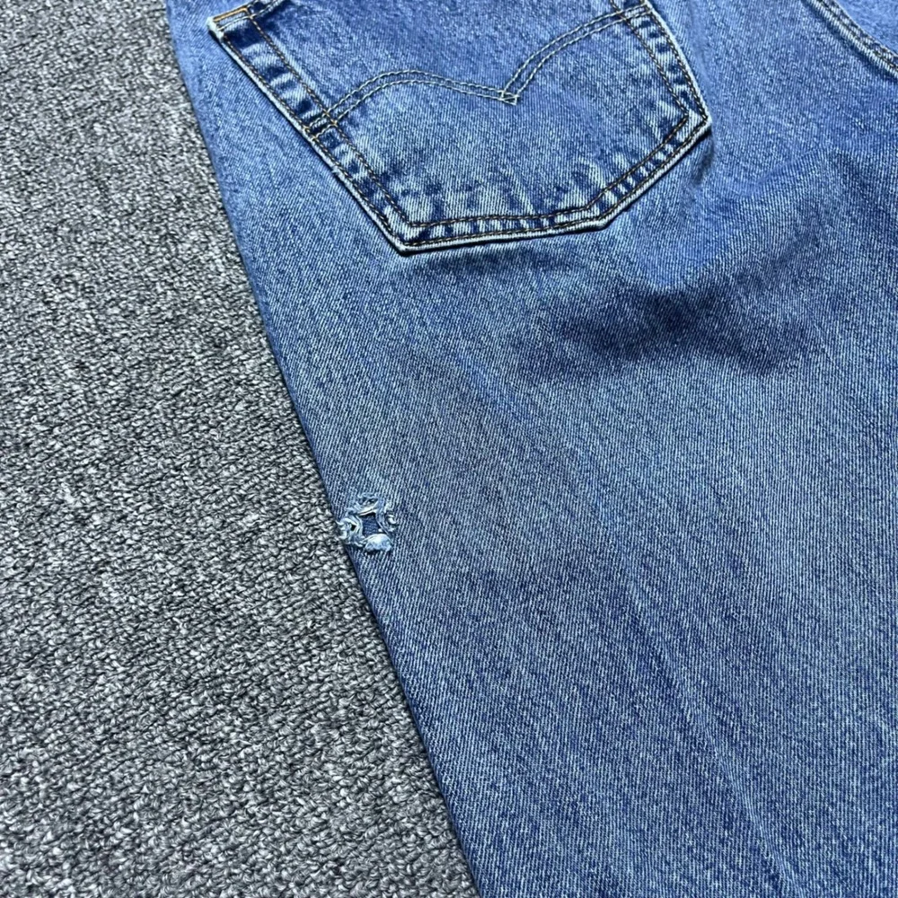 Levi's 505 Straight Leg Jeans 36x32 Blue Denim Distressed Classic Skater